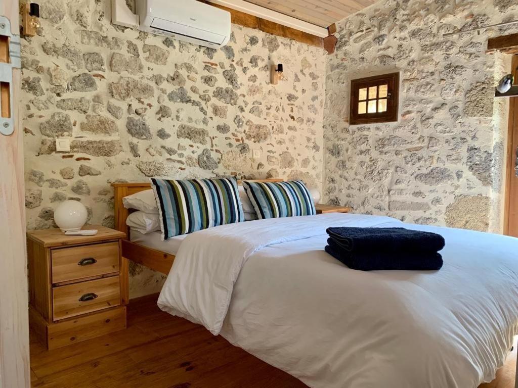 Gites De Verger, Stylish Self Catering Cottages In Sos Eksteriør billede